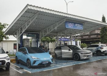 Berapa lama waktu pengisian mobil listrik dan tips menarik terkaitnya