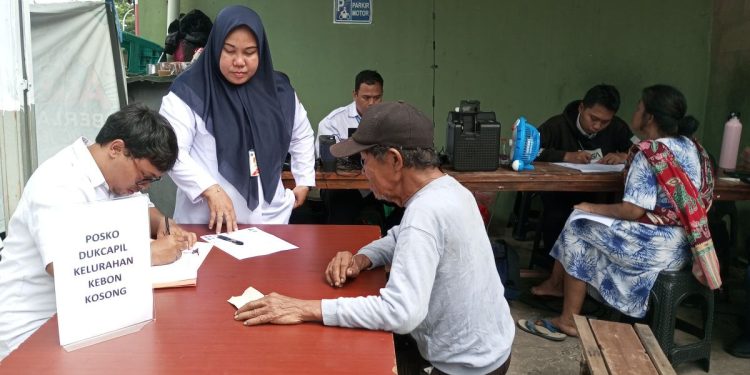 Syarat dan prosedur pindah KK keluar Kabupaten atau Kota tahun 2025