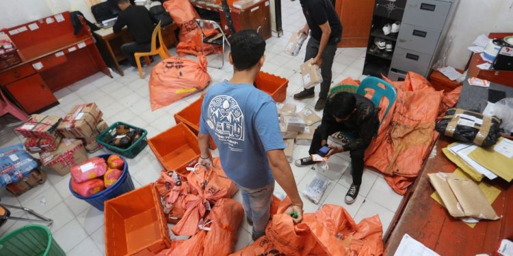 Pengertian, manfaat, dan peran vital ekspedisi dalam dunia logistik