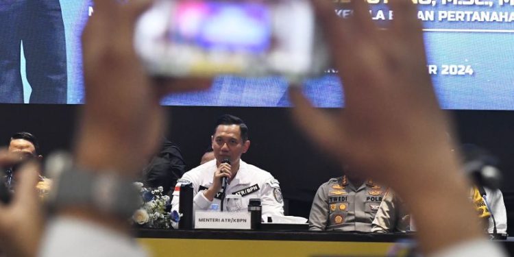 Perbedaan PPJB dan AJB dalam jual beli tanah dan rumah