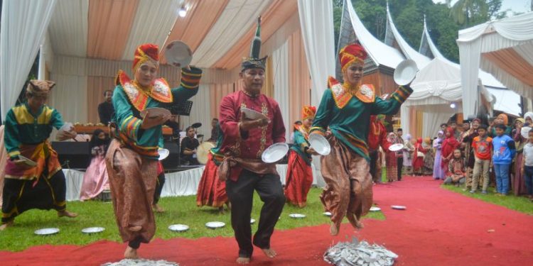 Aturan Hukum Penutupan Jalan Umum untuk Acara Pernikahan
