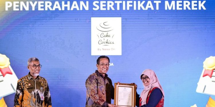 Melindungi karya dan aset perusahaan melalui hak cipta dalam bisnis