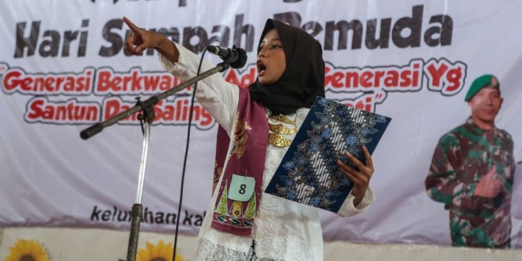30 Ucapan Puitis dan Bermakna untuk Memperingati Hari Puisi Indonesia 2025