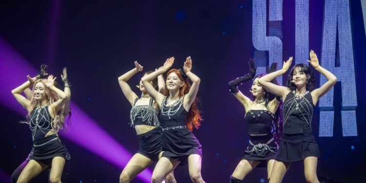 Jadwal konser dan fanmeeting K-Pop di Indonesia tahun 2025