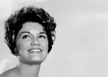 Connie Francis wafat, simak 6 lagu terkenal yang dinyanyikannya