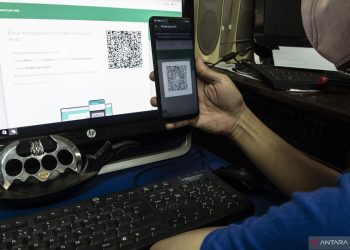 Cara login WhatsApp web dan tips agar chat di PC lebih efisien