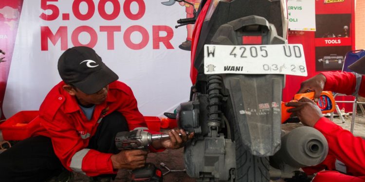 Waspadai 7 tanda oli motor menipis, segera ganti sebelum mesin rusak