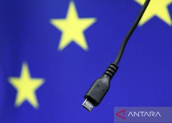 Cara menyimpan kabel charger dengan benar agar tidak cepat rusak