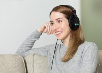 10 manfaat mendengarkan musik untuk kesehatan fisik dan mental