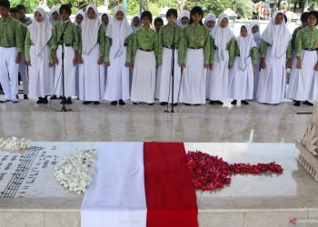 Lirik Mengheningkan Cipta serta makna dan asal usulnya