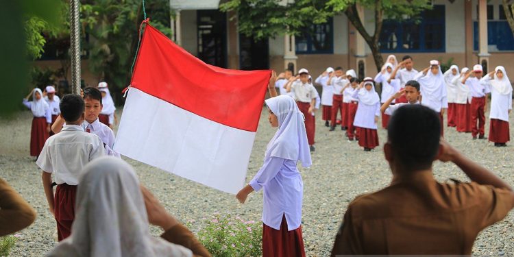Aturan dan tata cara pengibaran bendera Merah Putih pada HUT ke-80 RI