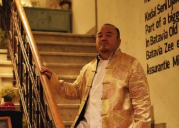 Aktor dan desainer Opi Bachtiar meninggal dunia pada usia 43 tahun