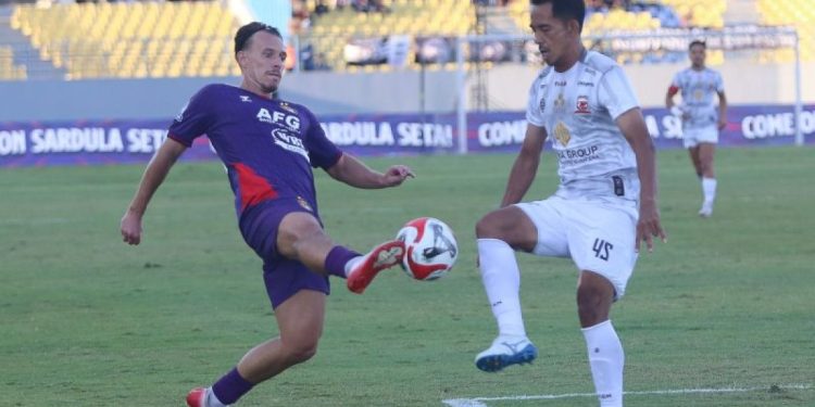 Mengapa banyak klub sepak bola Indonesia yang diawali dengan “Per” dan “PS”?