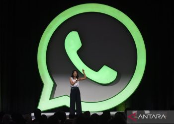 Kloning Aplikasi WhatsApp di Android dan iPhone