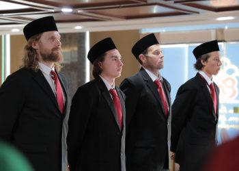 Biaya WNA untuk menjadi WNI berapa banyak?