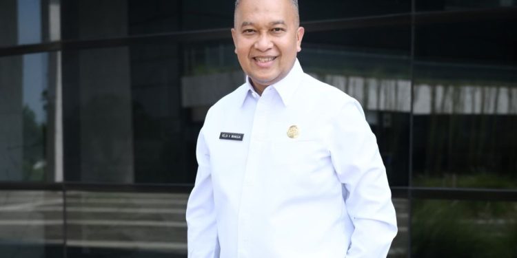 Profil Velix Wanggai sebagai Ketua Komite Percepatan Pembangunan Papua