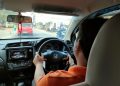 8 metode efisien menghemat bahan bakar mobil saat stok menurun