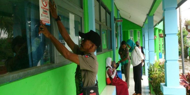 Aturan dan Undang-Undang Larangan Merokok di Sekolah