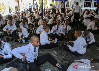Daftar magang Kemnaker 2025 Syarat ketentuan tahapan dan manfaatnya