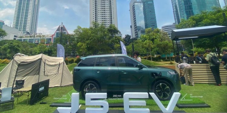 Spesifikasi dan harga Jaecoo J5 mobil listrik