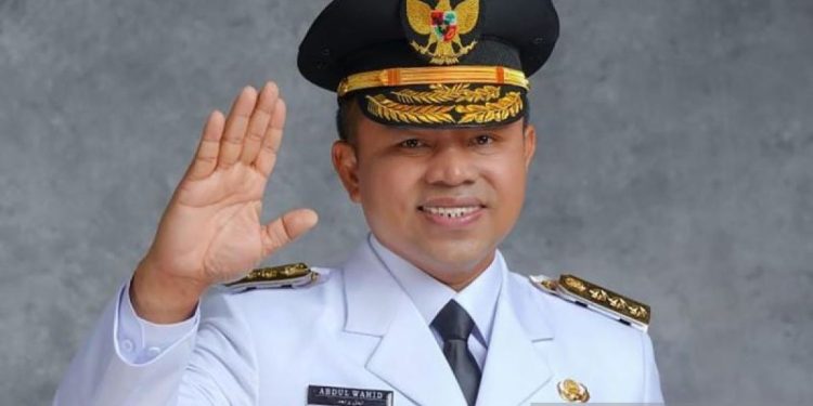 Profil Gubernur Riau Abdul Wahid yang Terjerat OTT KPK
