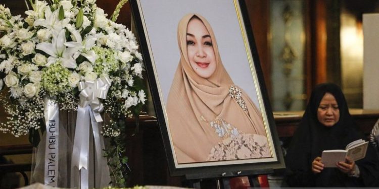 Istri Wiranto Rugaiya Usman: Profil dan Kehidupan Pribadinya