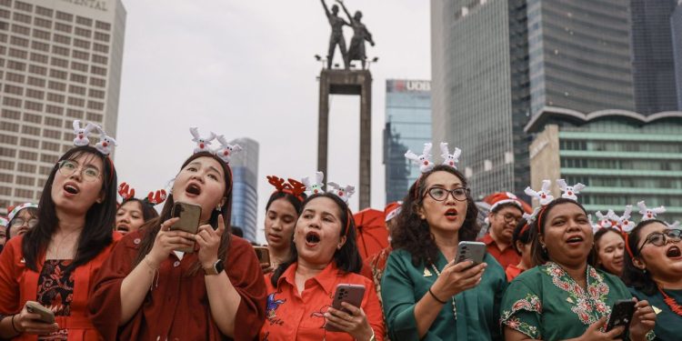 Lirik lagu We Wish You A Merry Christmas dan Selamat Tahun Baru